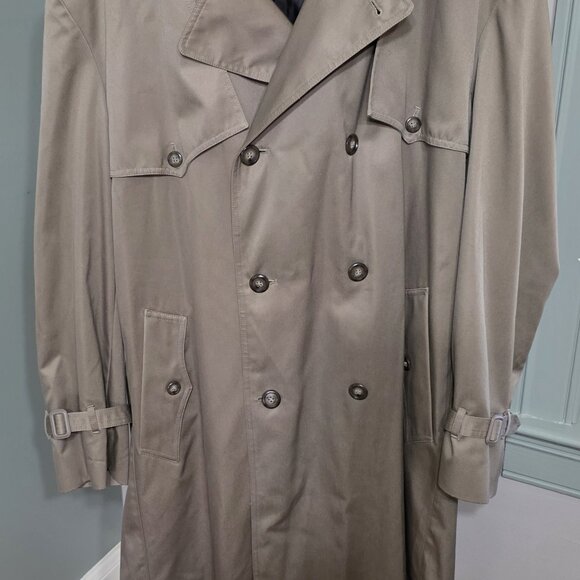 Trench/Rain Coat - Men's - Picture 5 of 12